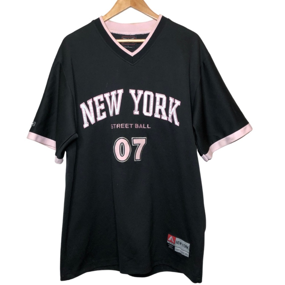 Vintage City Athletics New York Street Ball Jersey Black V-Neck Women's Large